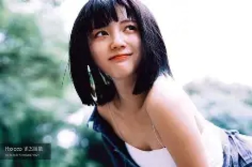 艺人欠款76万成老赖！演出时被法院堵门口强制执行立马嘴软求饶：不要拘留我