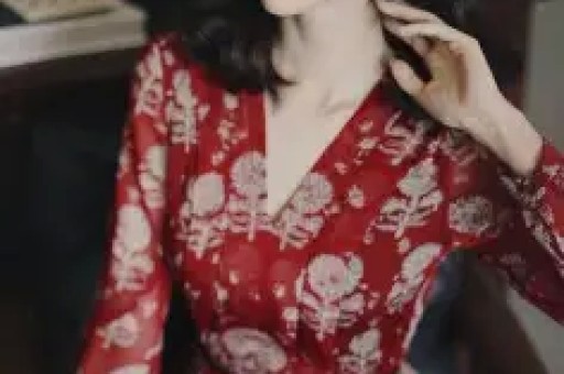 房琪以前是大家心里的“才女”金句一堆粉丝爱看。可这